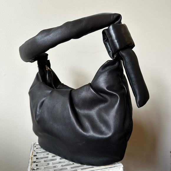 H&M black puffed leather purse - Picture 2 of 5